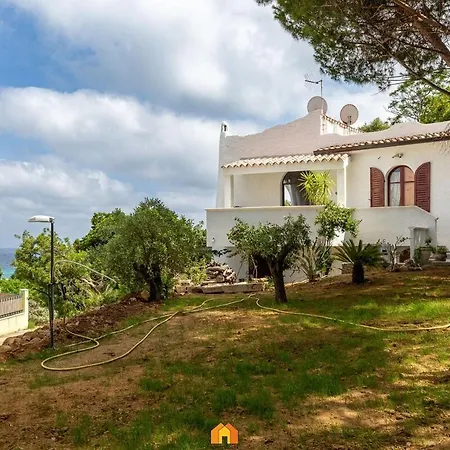 Prázdninový dům House La Terrazza Costa Rei